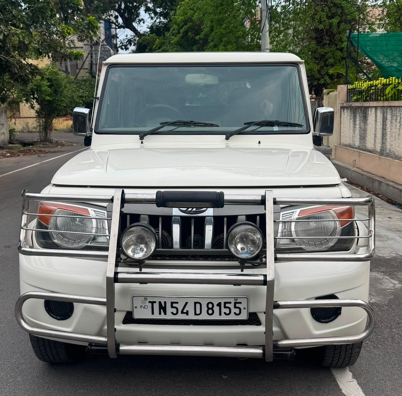 MAHINDRA  
